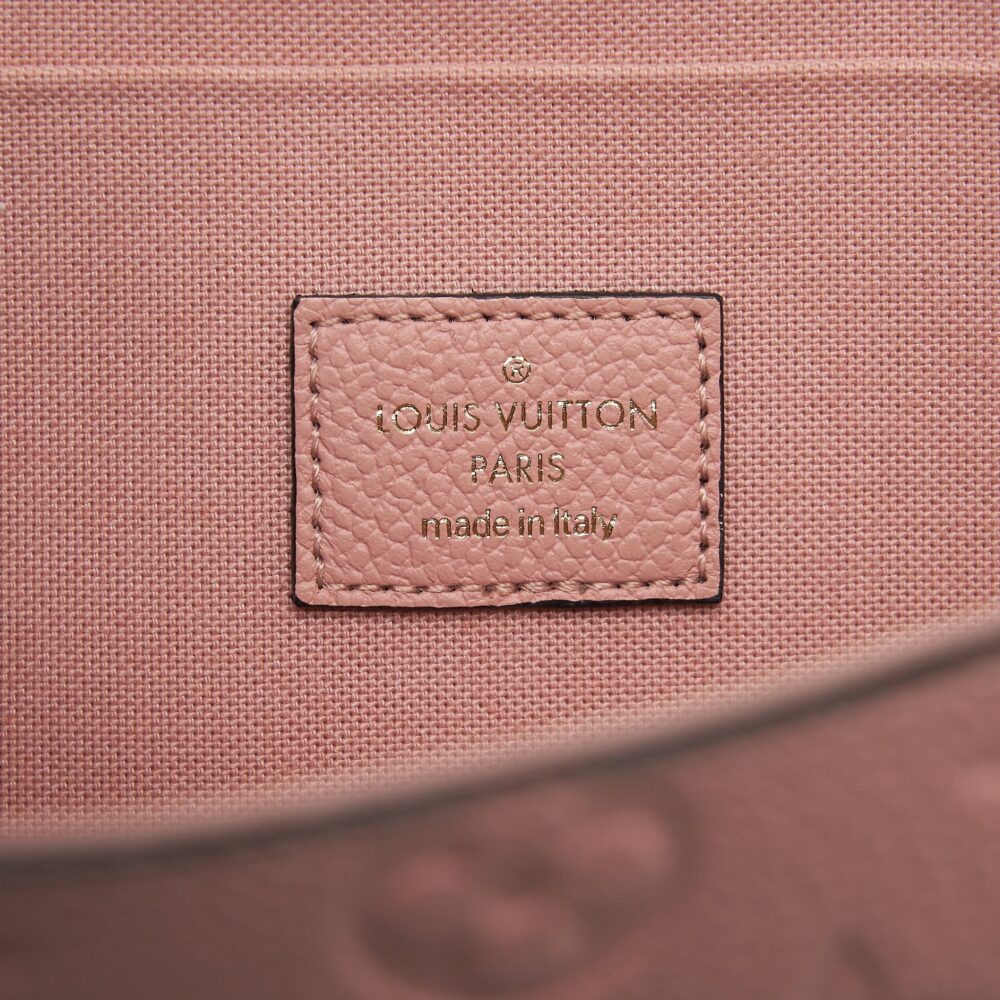 AAA Replica Louis Vuitton LV FELICIE POCHETTE MONOGRAM EMPREINTE ROSE POUDRE