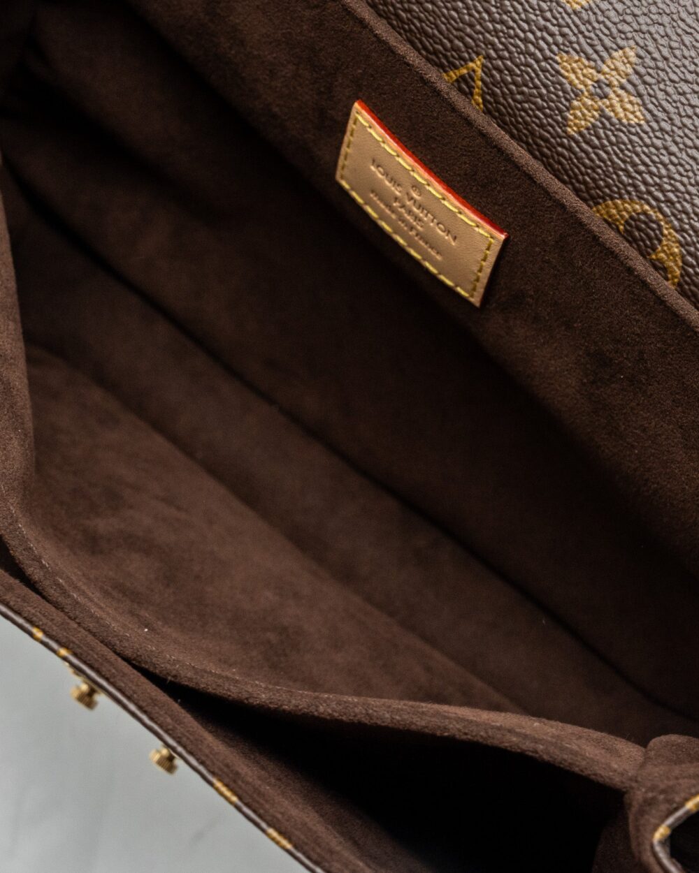 AAA Replica Louis Vuitton LV POCHETTE MÉTIS MONOGRAM CANVAS GHW
