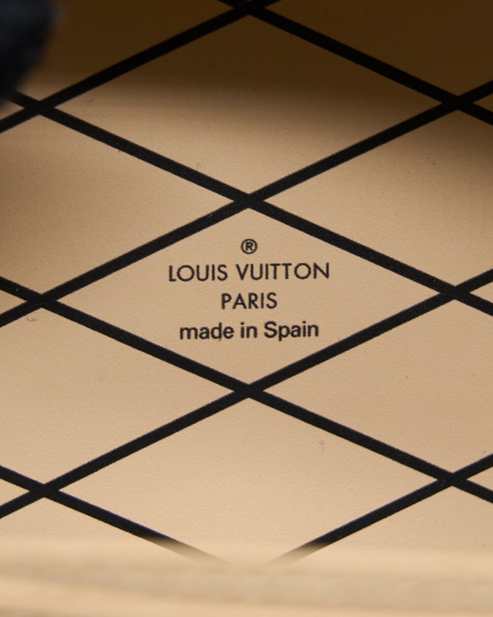 AAA Replica Louis Vuitton LV MINI BOITE CHAPEAU MONOGRAM REVERSE CANVAS GHW