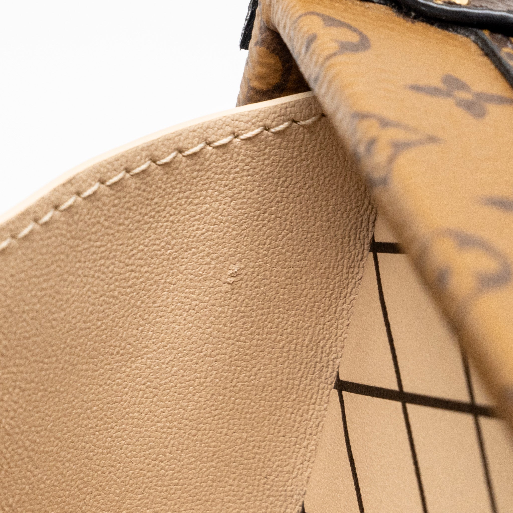 AAA Replica Louis Vuitton LV PETITE MALLE MONOGRAM REVERSE CANVAS GHW