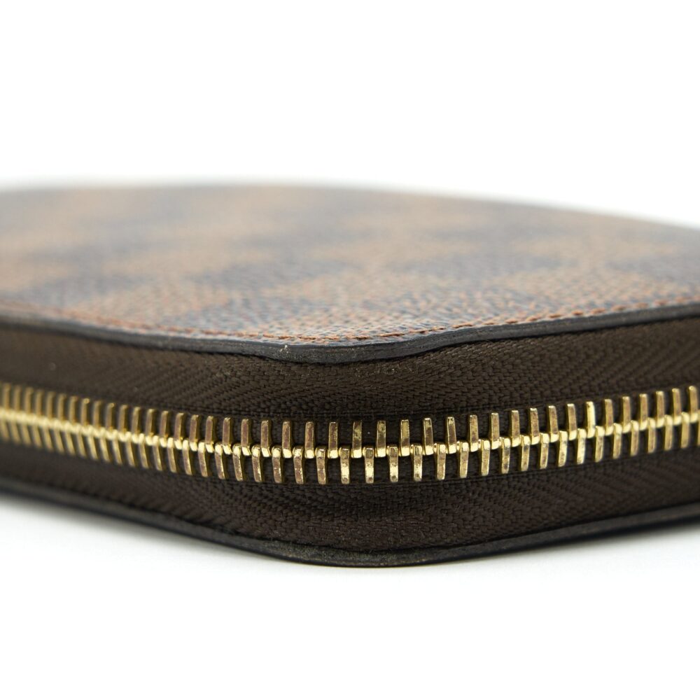AAA Replica Louis Vuitton LV ZIPPY WALLET IN DAMIER EBENE