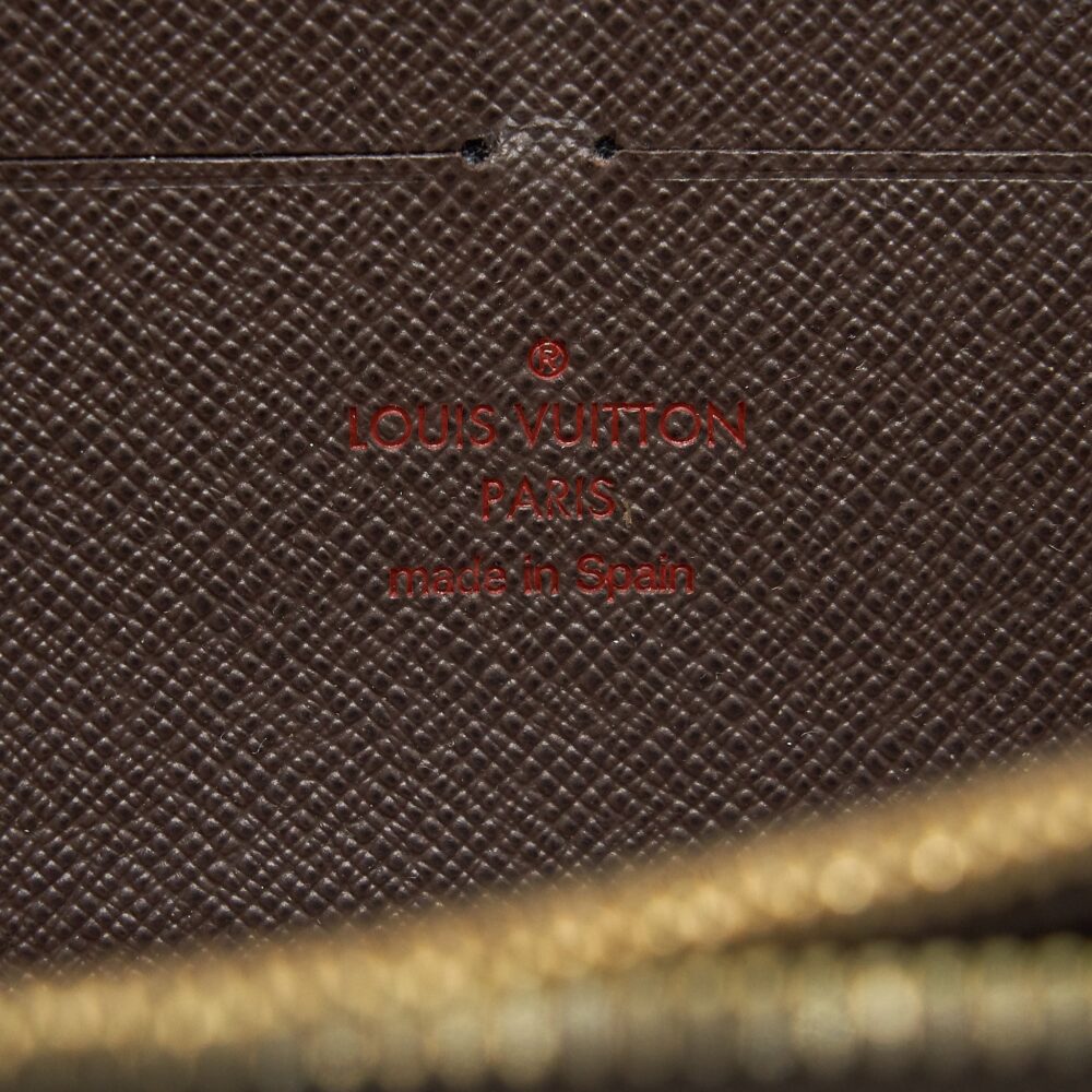 AAA Replica Louis Vuitton LV ZIPPY WALLET IN DAMIER EBENE