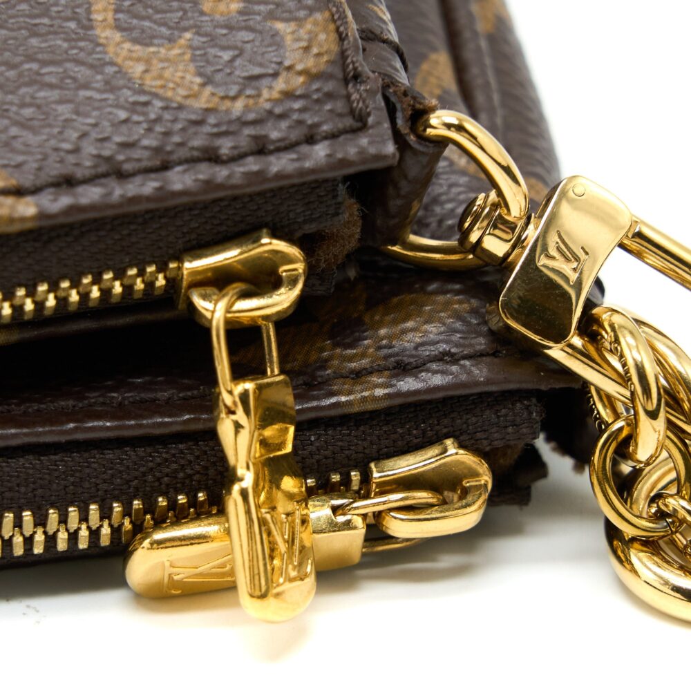 AAA Replica Louis Vuitton LV MULTI POCHETTE ACCESSORIES MONOGRAM CANVAS WITH KHAKI STRAP GHW