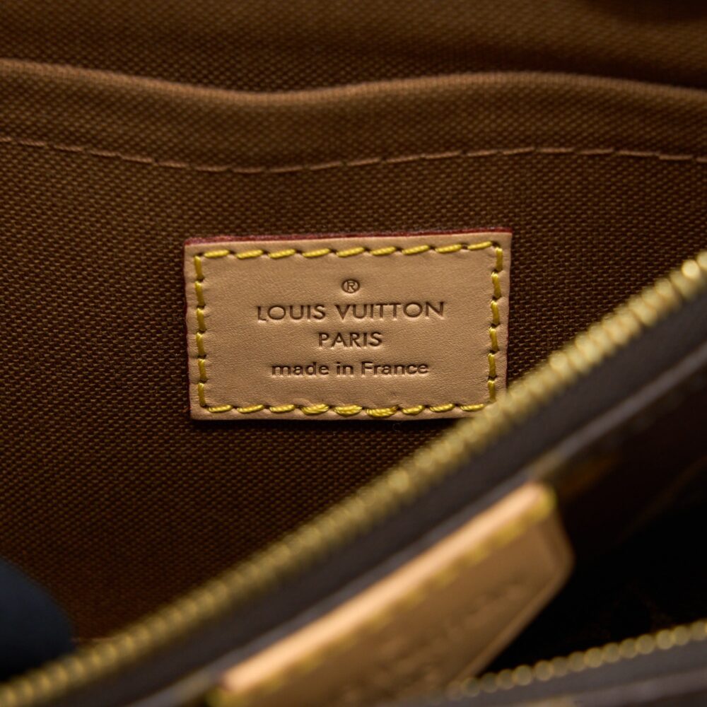 AAA Replica Louis Vuitton LV MULTI POCHETTE ACCESSORIES MONOGRAM CANVAS WITH KHAKI STRAP GHW