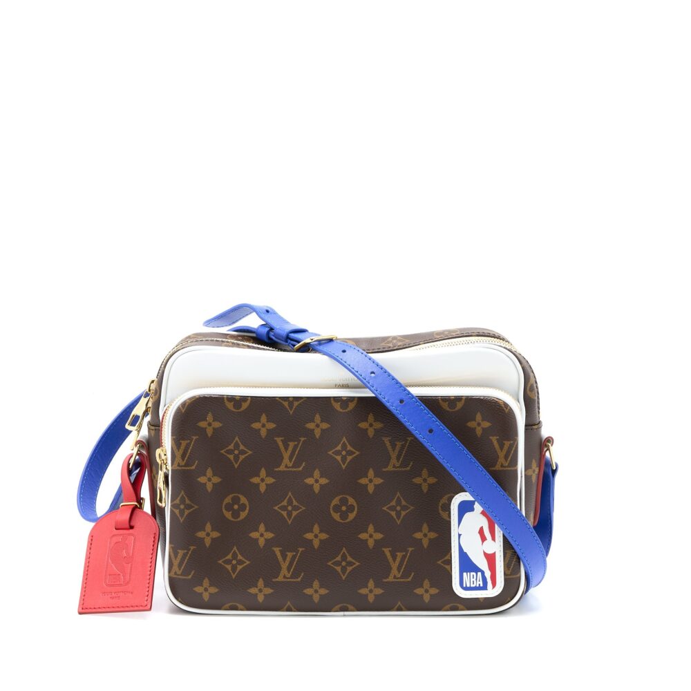 AAA Replica Louis Vuitton LV X NBA NIL MESSENGER MONOGRAM CANVAS GHW
