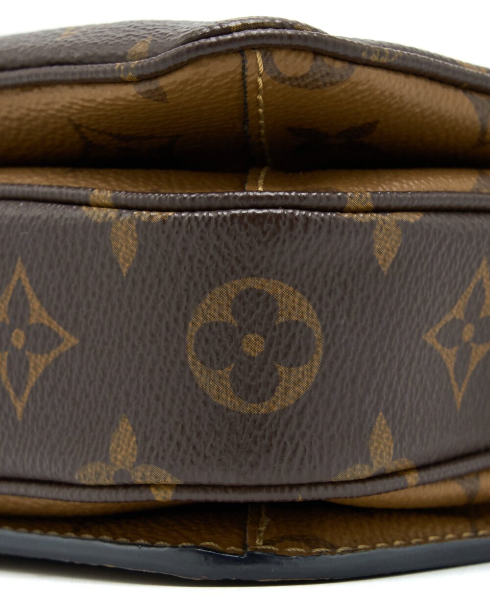 AAA Replica Louis Vuitton LV POCHETTE METIS MONOGRAM REVERSE CANVAS GHW