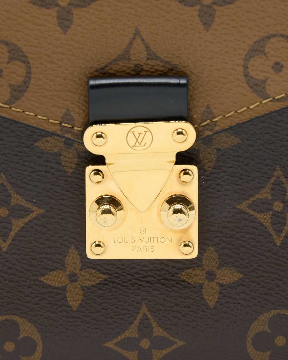 AAA Replica Louis Vuitton LV POCHETTE METIS MONOGRAM REVERSE CANVAS GHW