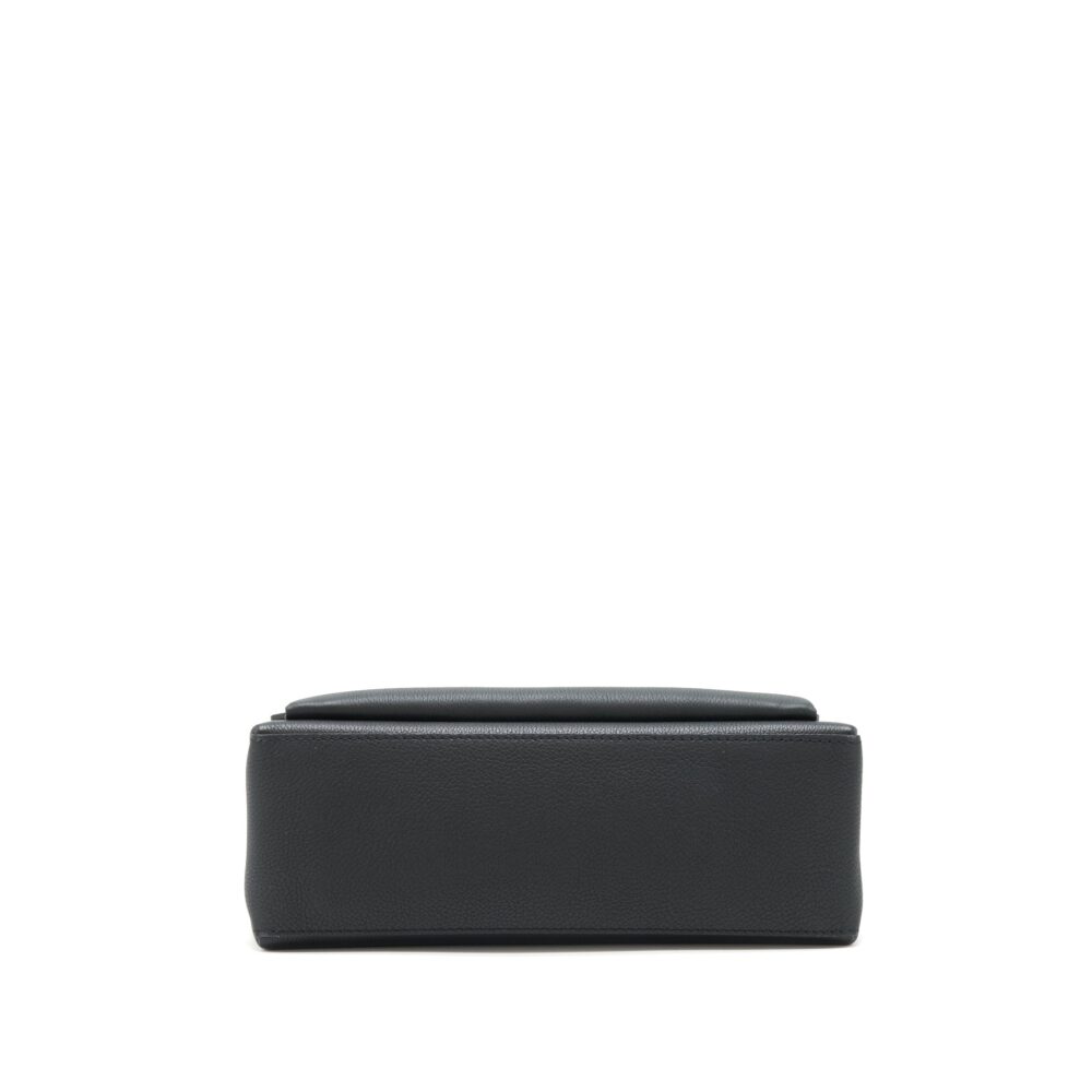 AAA Replica Louis Vuitton LV LOCKME BAG BLACK SHW