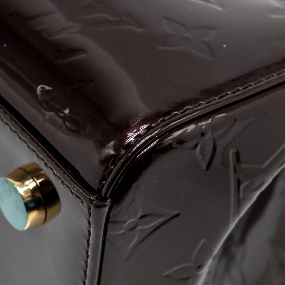 AAA Replica Louis Vuitton LV VERNIS BREA MM BAG MONOGRAM PATENT AMARANTE GHW