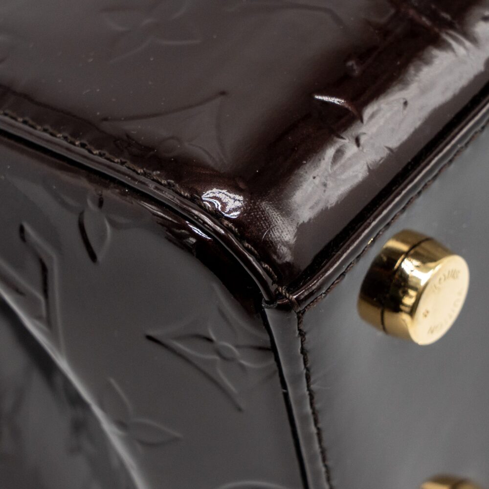 AAA Replica Louis Vuitton LV VERNIS BREA MM BAG MONOGRAM PATENT AMARANTE GHW