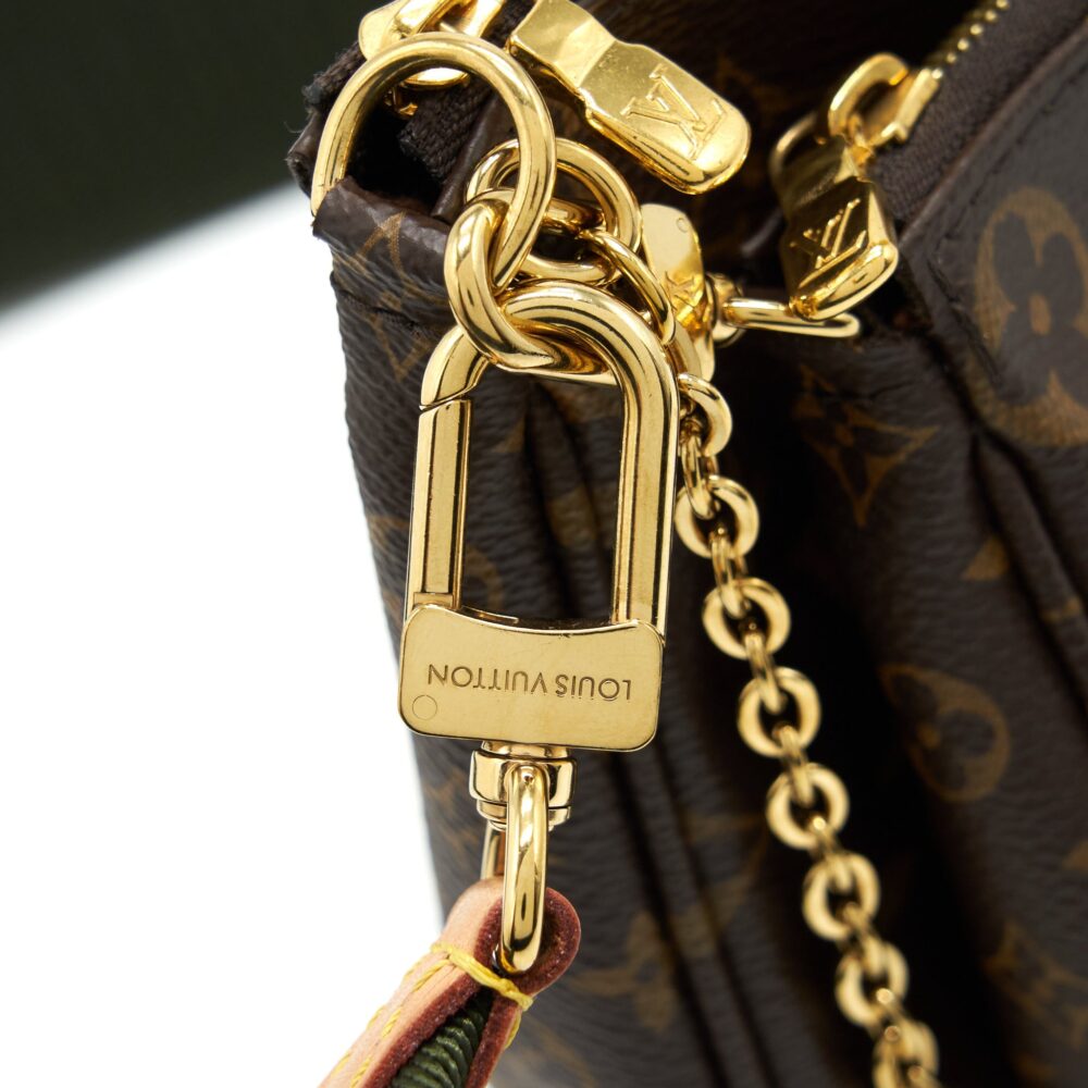 AAA Replica Louis Vuitton LV MULTI POCHETTE ACCESSORIES KHAKI MONOGRAM CANVAS GHW