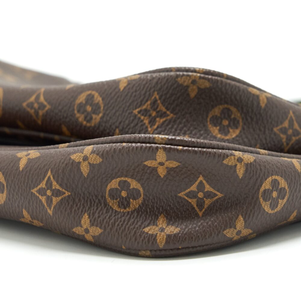 AAA Replica Louis Vuitton LV MULTI POCHETTE ACCESSORIES KHAKI MONOGRAM CANVAS GHW
