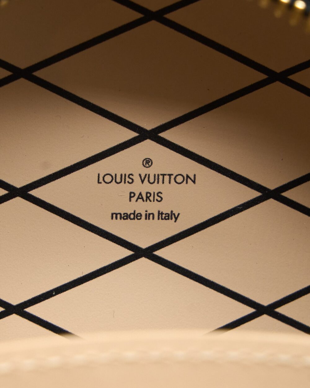 AAA Replica Louis Vuitton LV MINI BOITE CHAPEAU MONOGRAM REVERSE CANVAS BLACK GHW