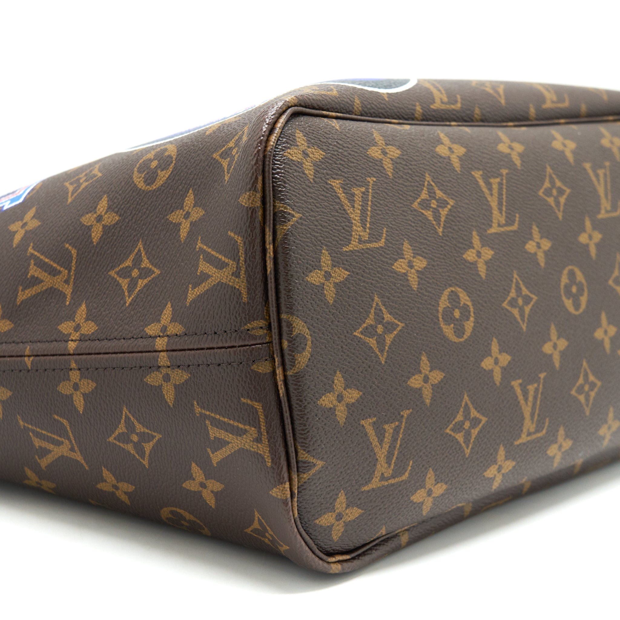 AAA Replica Louis Vuitton LV NEVERFULL MM MY LV WORLD TOUR MONOGRAM CANVAS/ BLACK