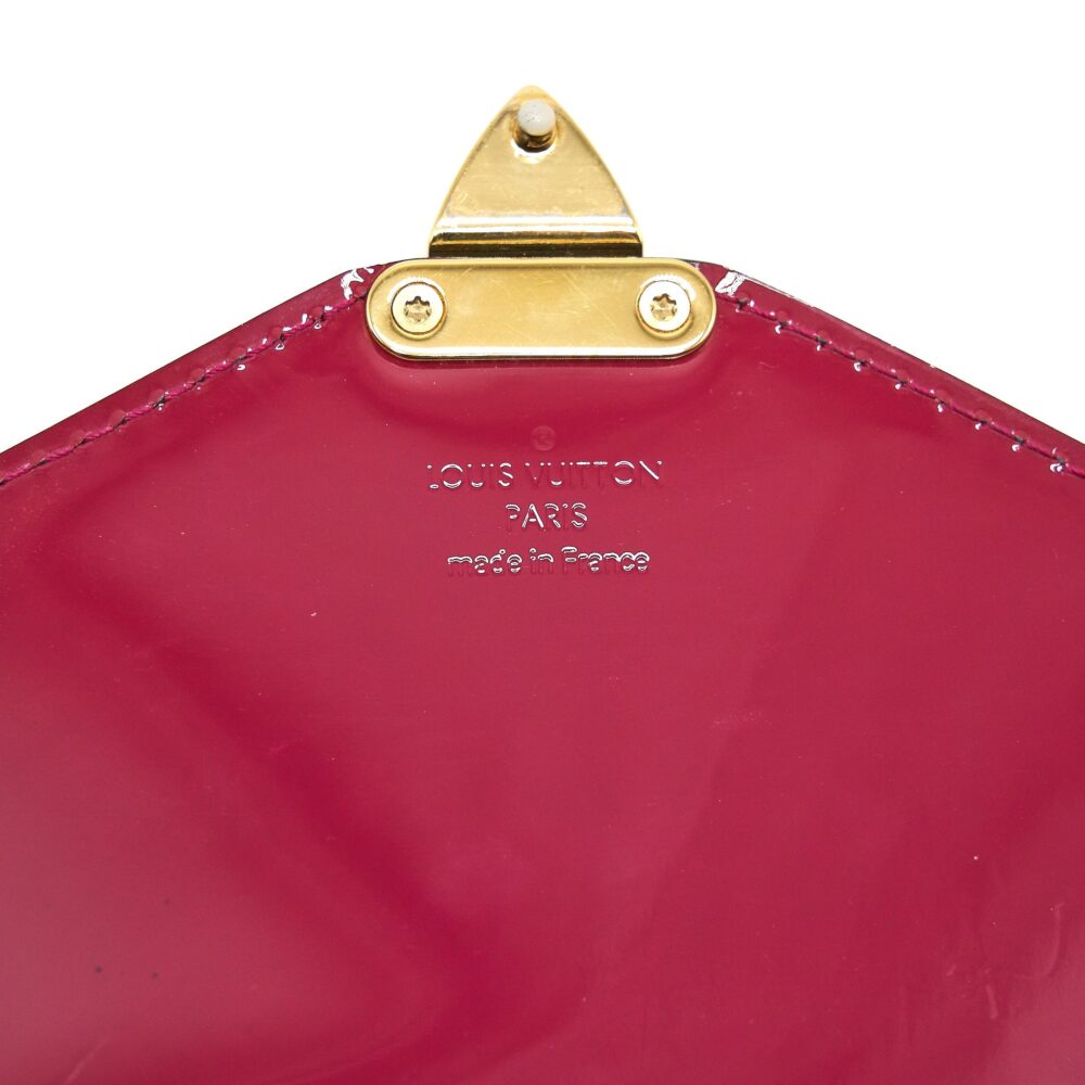 AAA Replica Louis Vuitton LV MESSENGER BAG CROSSBODY PATENT RASPBERRY RED GHW