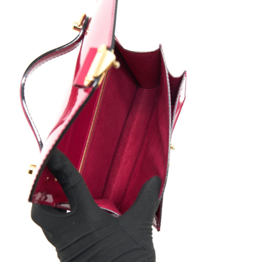 AAA Replica Louis Vuitton LV MESSENGER BAG CROSSBODY PATENT RASPBERRY RED GHW