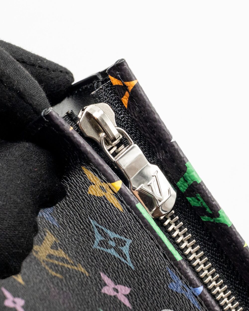 AAA Replica Louis Vuitton LV X TAKASHI MURAKAMI TOILETRY POUCH MONOGRAM CANVAS/LEATHER BLACK/MULTICOLOUR SHW