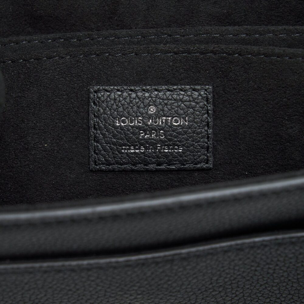 AAA Replica Louis Vuitton LV LOCKME BAG BLACK SHW