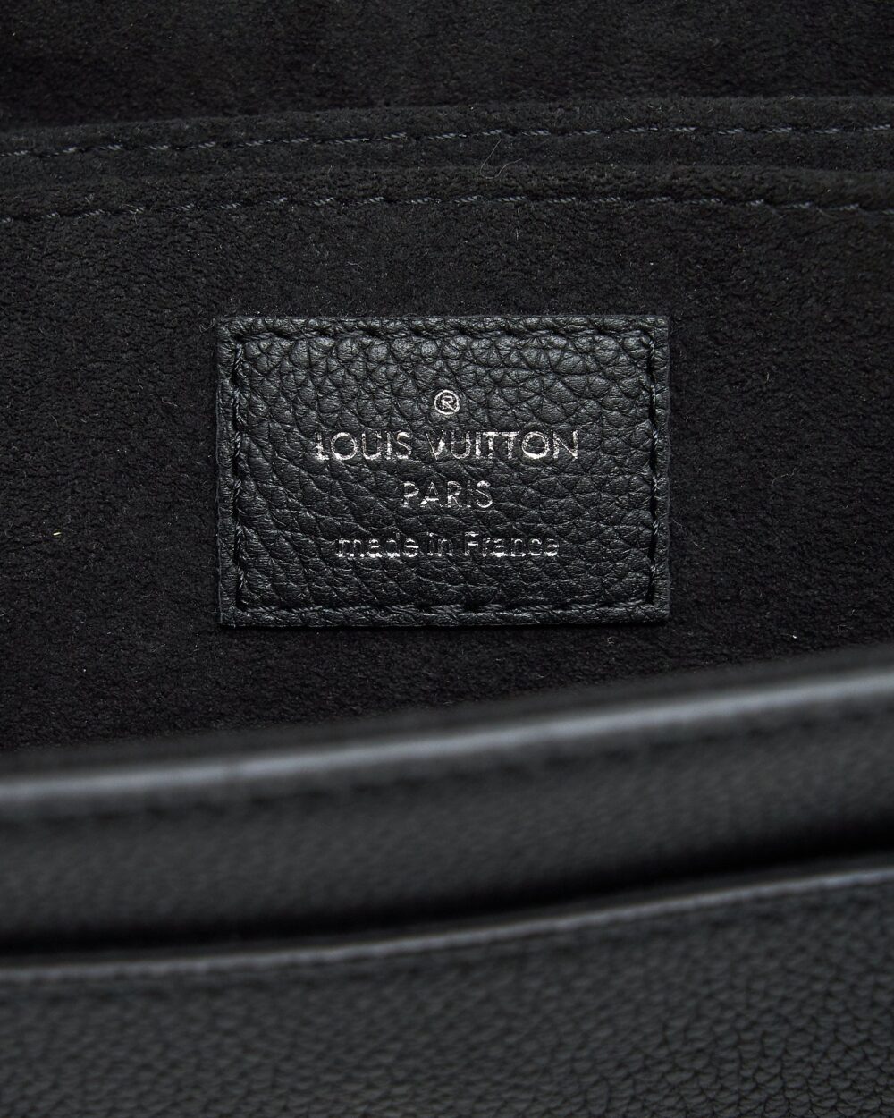 AAA Replica Louis Vuitton LV LOCKME BAG BLACK SHW