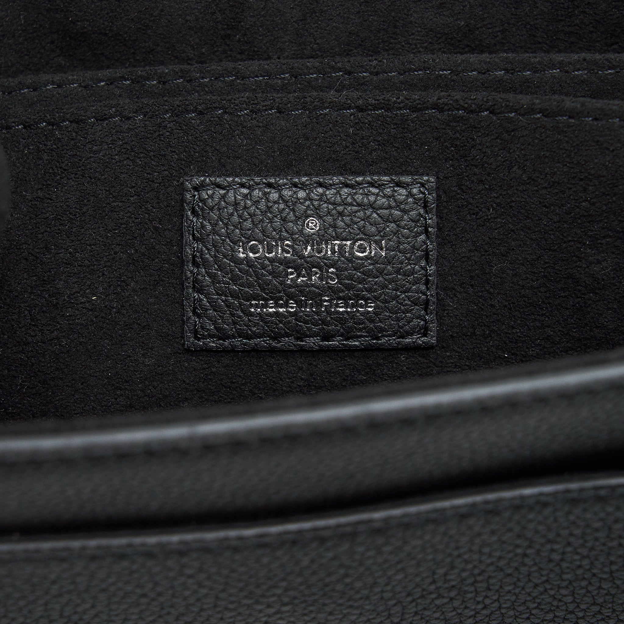 AAA Replica Louis Vuitton LV LOCKME BAG BLACK SHW