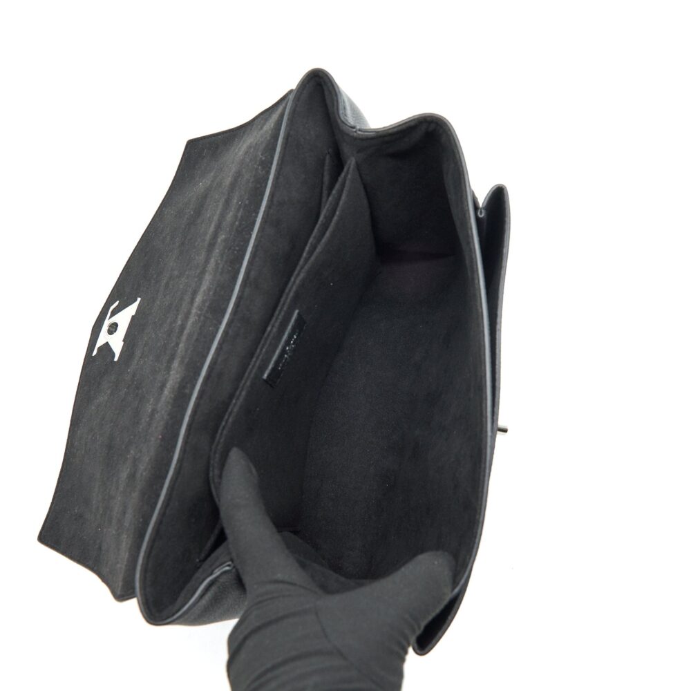 AAA Replica Louis Vuitton LV LOCKME BAG BLACK SHW