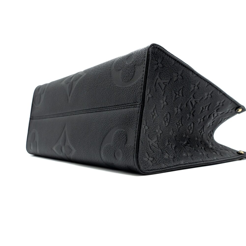 AAA Replica Louis Vuitton LV ONTHEGO MM MONOGRAM EMPRENITE BLACK GHW (NEW VERSION)