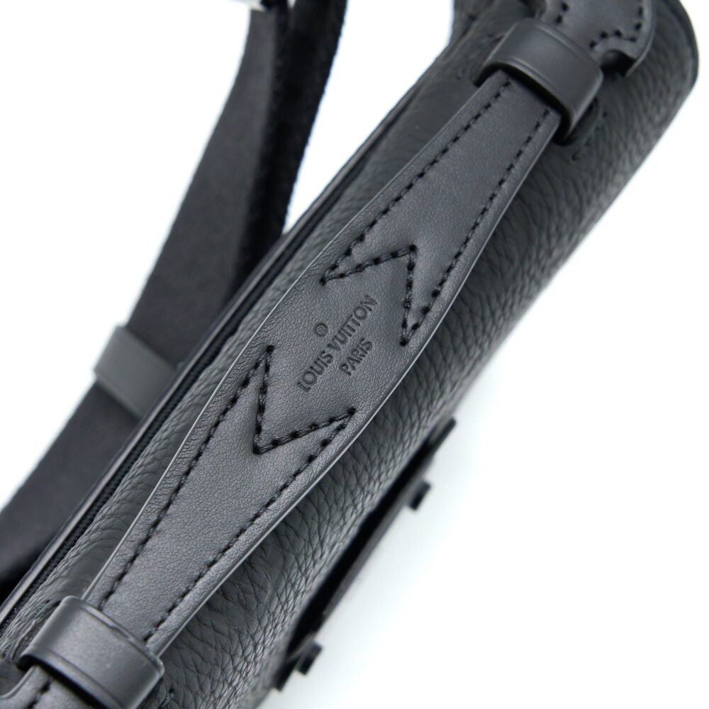 AAA Replica Louis Vuitton LV S LOCK SLINGBAG MONOGRAM-EMBOSSED TAURILLON BLACK BLACK HARDWARE (NEW VERSION)