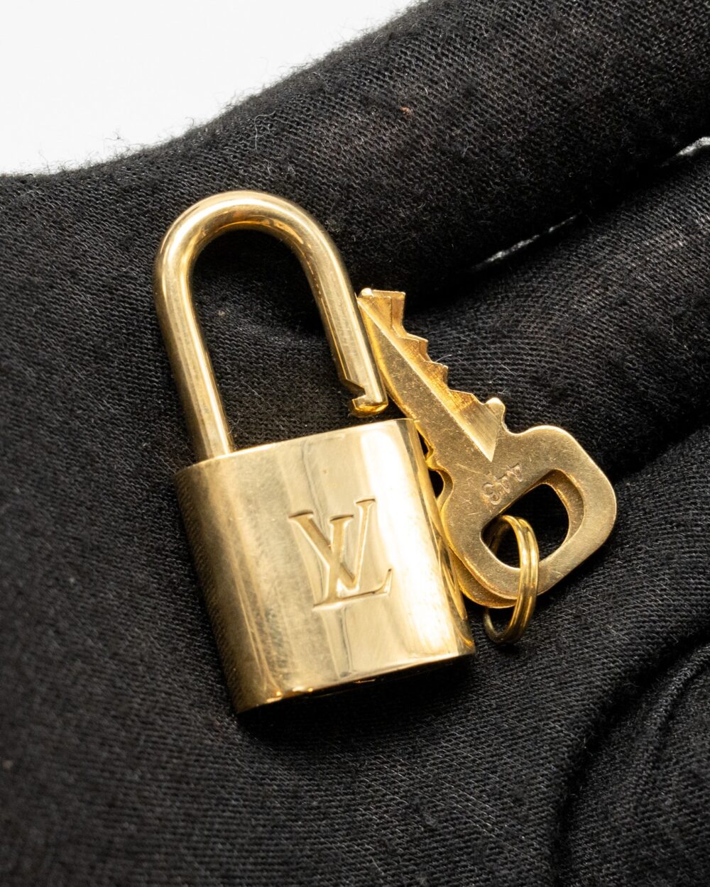 AAA Replica Louis Vuitton LV MONTAIGNE BB MONOGRAM CANVAS GHW