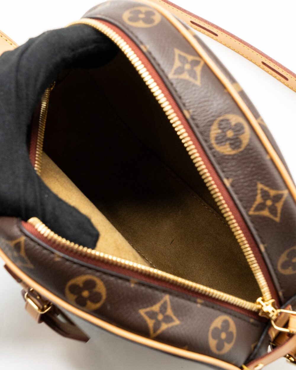 AAA Replica Louis Vuitton LV BOITE CHAPEAU SOUPLE MM MONOGRAM CANVAS GHW