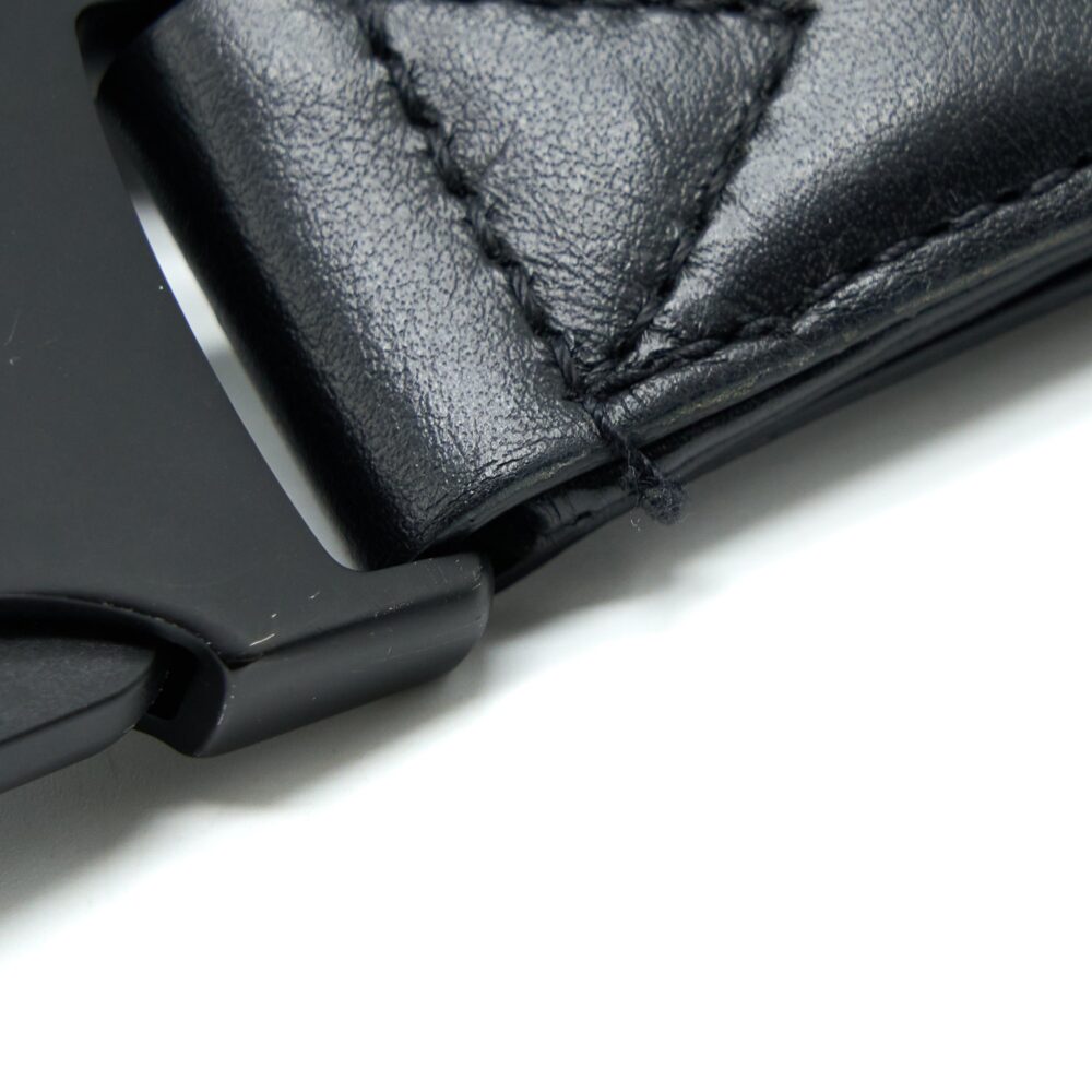 AAA Replica Louis Vuitton LV DISCOVERY BUMBAG PM MONOGRAM SHADOW CALFSKIN BLACK/BLACK HARDWARE