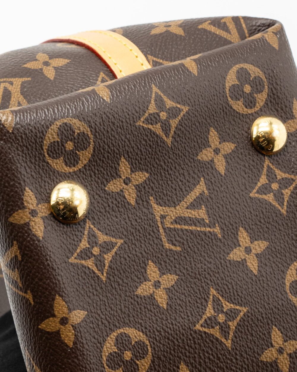 AAA Replica Louis Vuitton LV CARRYALL PM MONOGRAM CANVAS GHW (NEW VERSION)