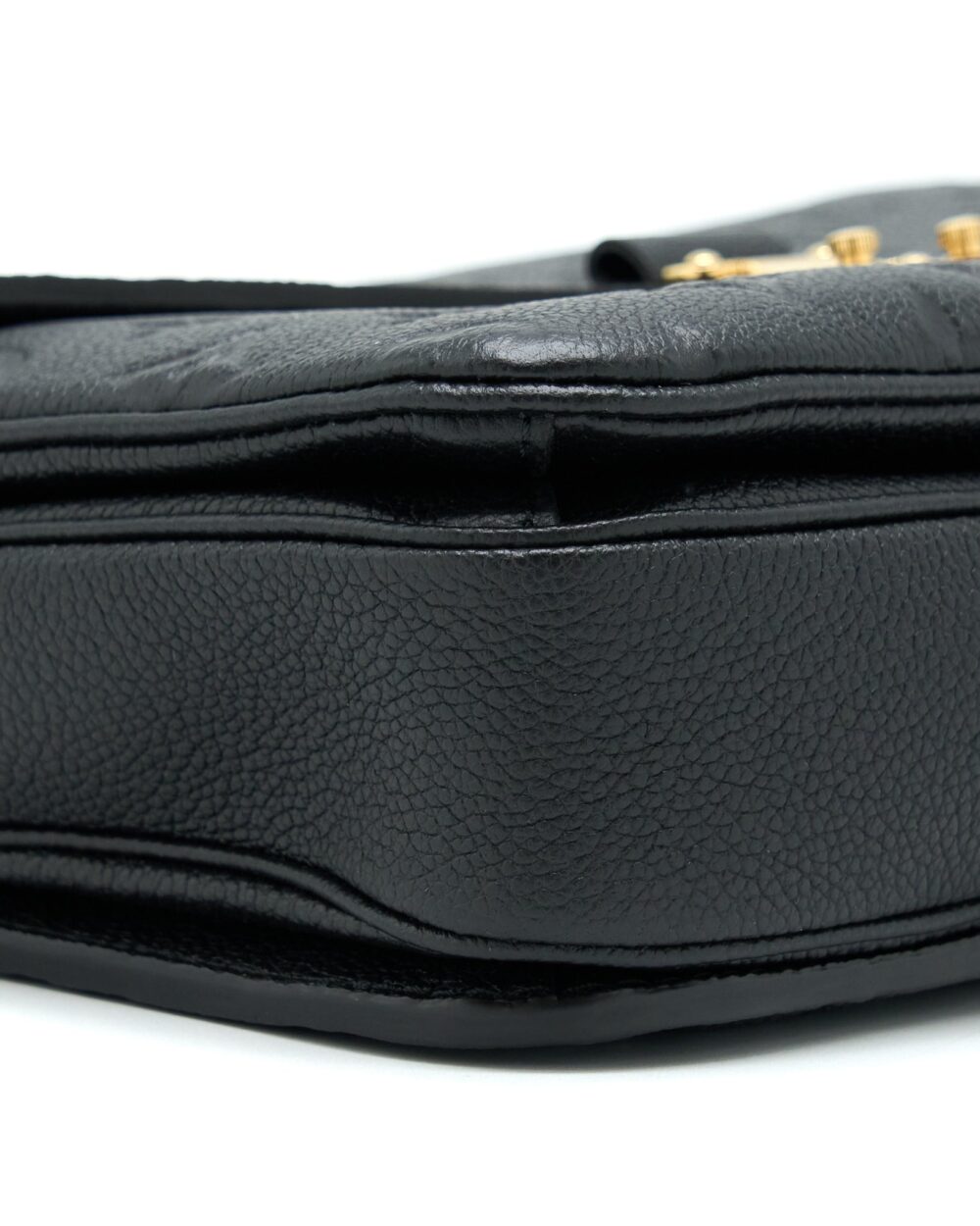 AAA Replica Louis Vuitton LV POCHETTE MÉTIS MONOGRAM EMPREINTE BLACK GHW