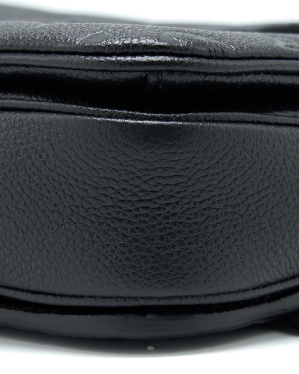 AAA Replica Louis Vuitton LV POCHETTE METIS MONOGRAM EMPREINTE BLACK GHW (NEW VERSION)