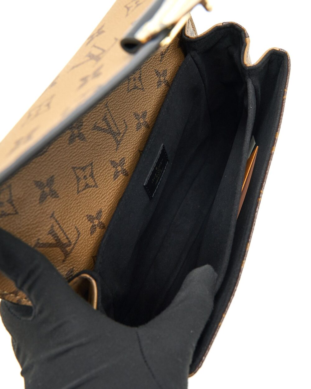 AAA Replica Louis Vuitton LV MONOGRAM REVERSE CANVAS POCHETTE METIS