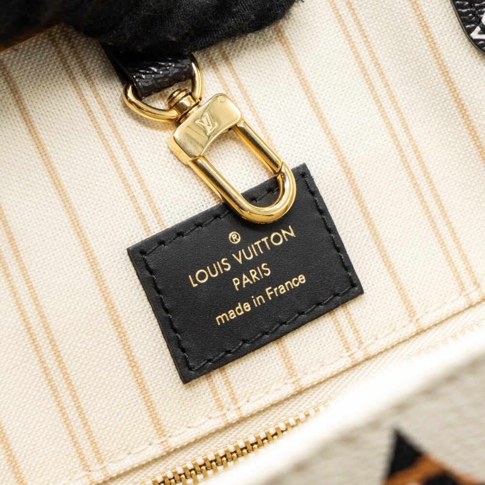 AAA Replica Louis Vuitton LV ONTHEGO GM LIMITED JUNGLE MONOGRAM MULTICOLOR GHW