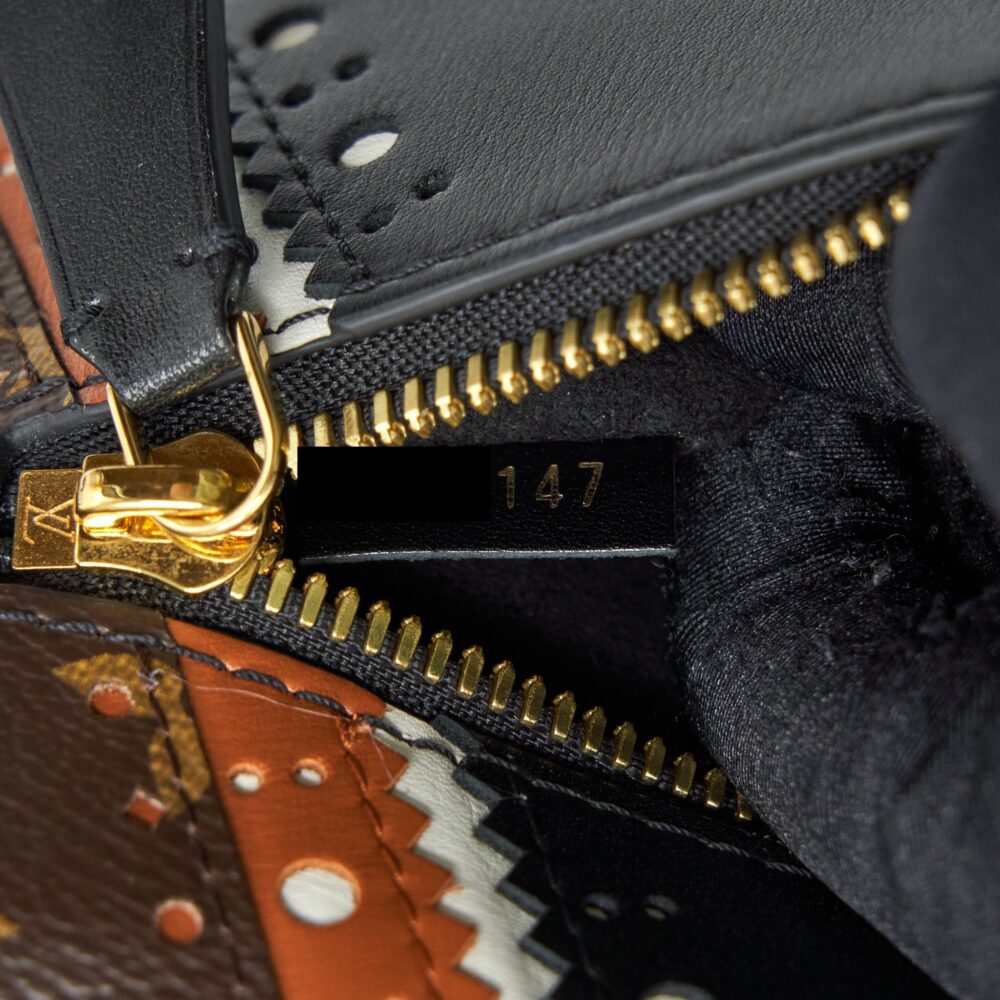 AAA Replica Louis Vuitton LV POCHETTE MÉTIS LIMITED EDITION BROGUE GHW