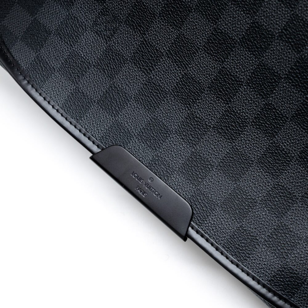 AAA Replica Louis Vuitton LV LARGE MESSENGER BAG DAMIER GRAPHITE CANVAS SHW