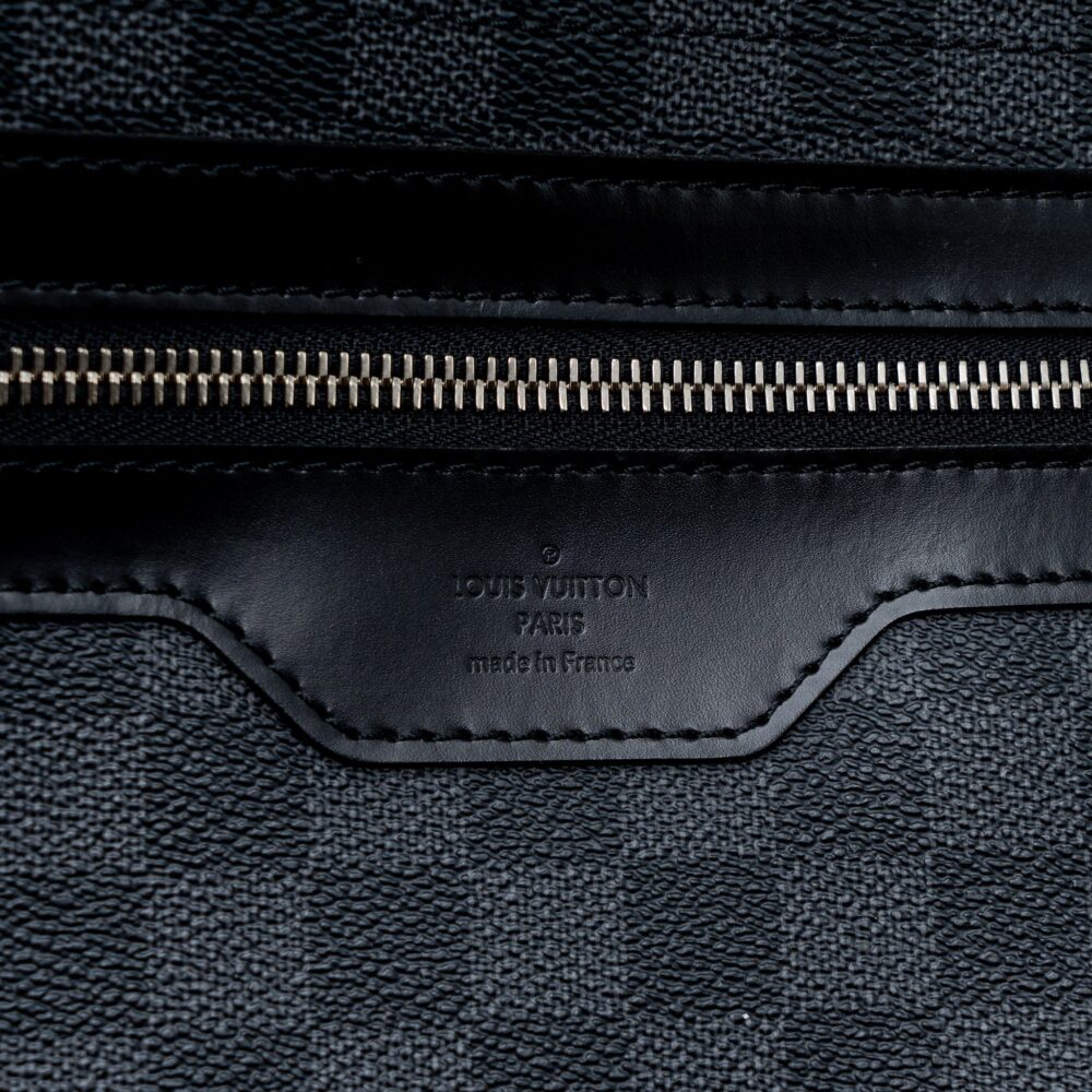 AAA Replica Louis Vuitton LV LARGE MESSENGER BAG DAMIER GRAPHITE CANVAS SHW