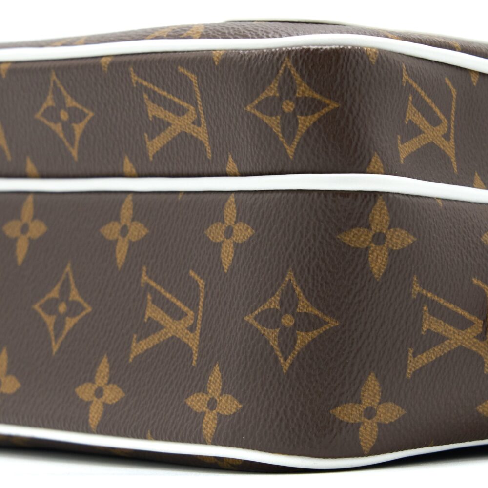 AAA Replica Louis Vuitton LV X NBA NIL MESSENGER MONOGRAM CANVAS GHW