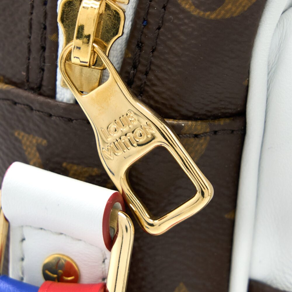 AAA Replica Louis Vuitton LV X NBA NIL MESSENGER MONOGRAM CANVAS GHW
