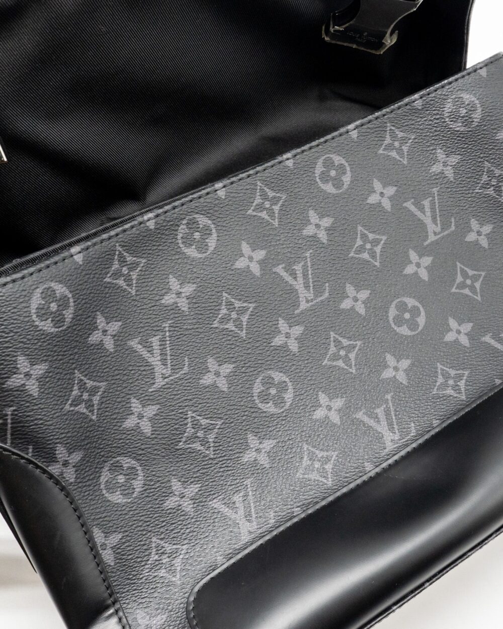 AAA Replica Louis Vuitton LV MESSENGER VOYAGER PM MONOGRAM CANVAS BLACK SHW