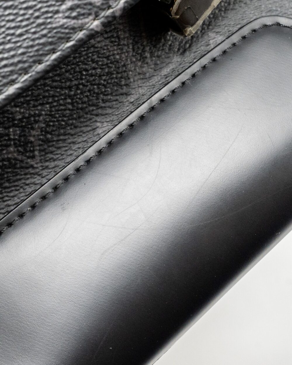 AAA Replica Louis Vuitton LV MESSENGER VOYAGER PM MONOGRAM CANVAS BLACK SHW