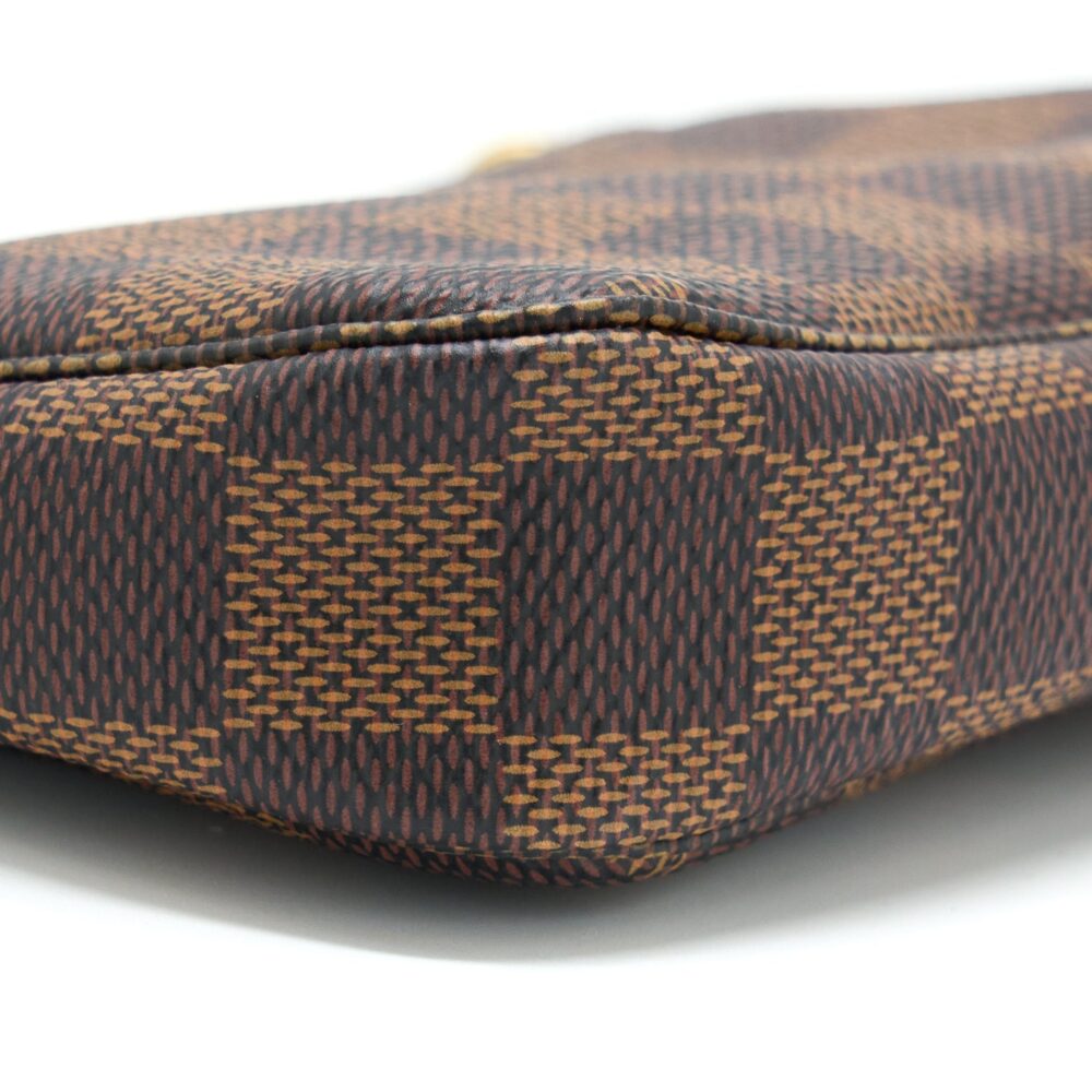 AAA Replica Louis Vuitton LV MINI POCHETTE ACCESSORIES DAMIER EBENE GHW