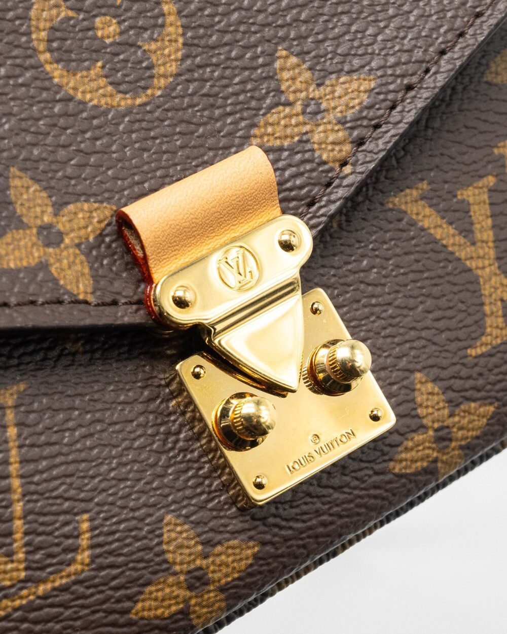 AAA Replica Louis Vuitton LV MICRO MÉTIS MONOGRAM CANVAS GHW