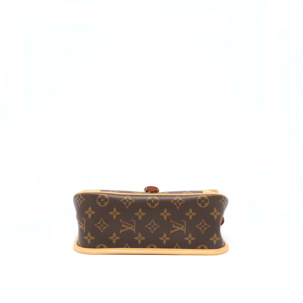 AAA Replica Louis Vuitton LV DIANE MONOGRAM CANVAS FUCHSIA GHW