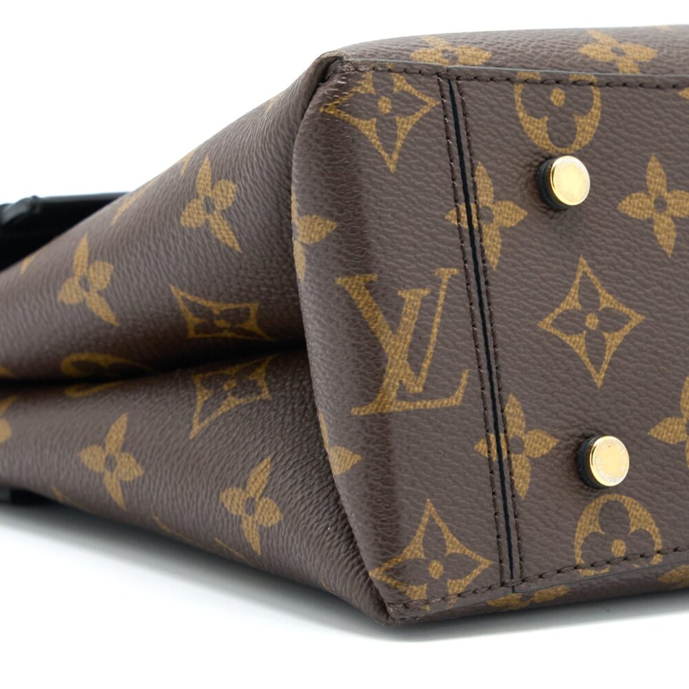 AAA Replica Louis Vuitton LV ONE HANDLE FLAP BAG MM MONOGRAM CANVAS/BLACK GHW