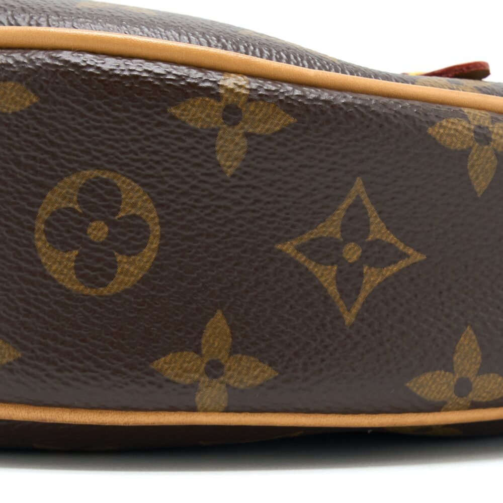 AAA Replica Louis Vuitton LV LOOP BAG MONOGRAM CANVAS GHW (NEW VERSION)