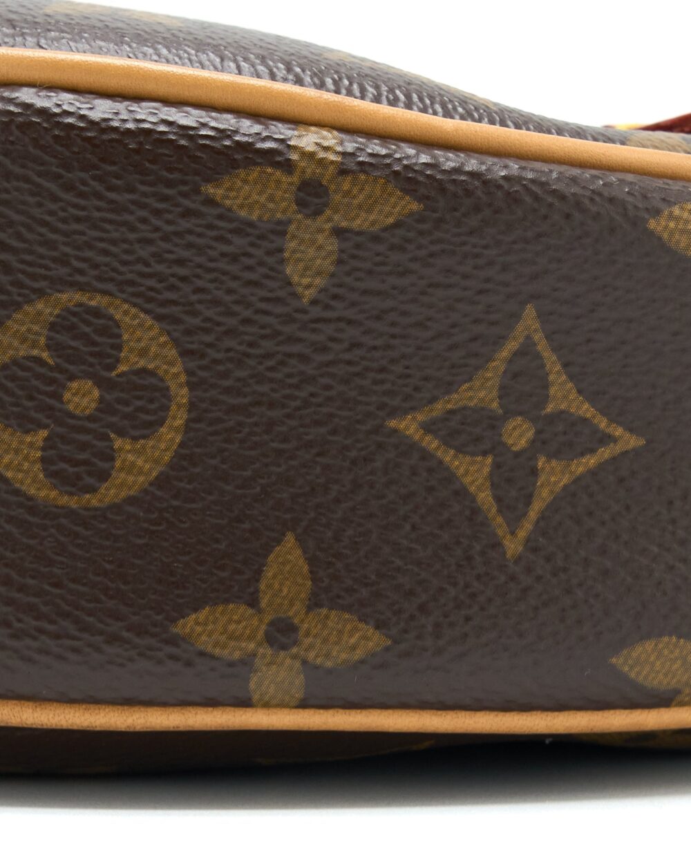 AAA Replica Louis Vuitton LV LOOP BAG MONOGRAM CANVAS GHW (NEW VERSION)