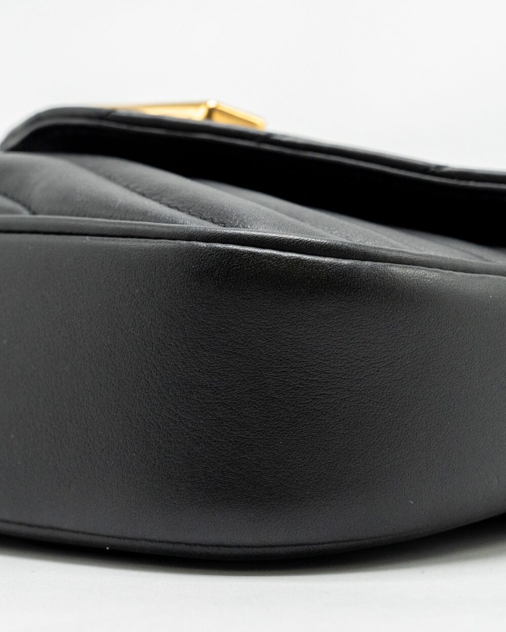 AAA Replica Louis Vuitton LV NEW WAVE MULTI POCHETTE CALFSKIN BLACK GHW