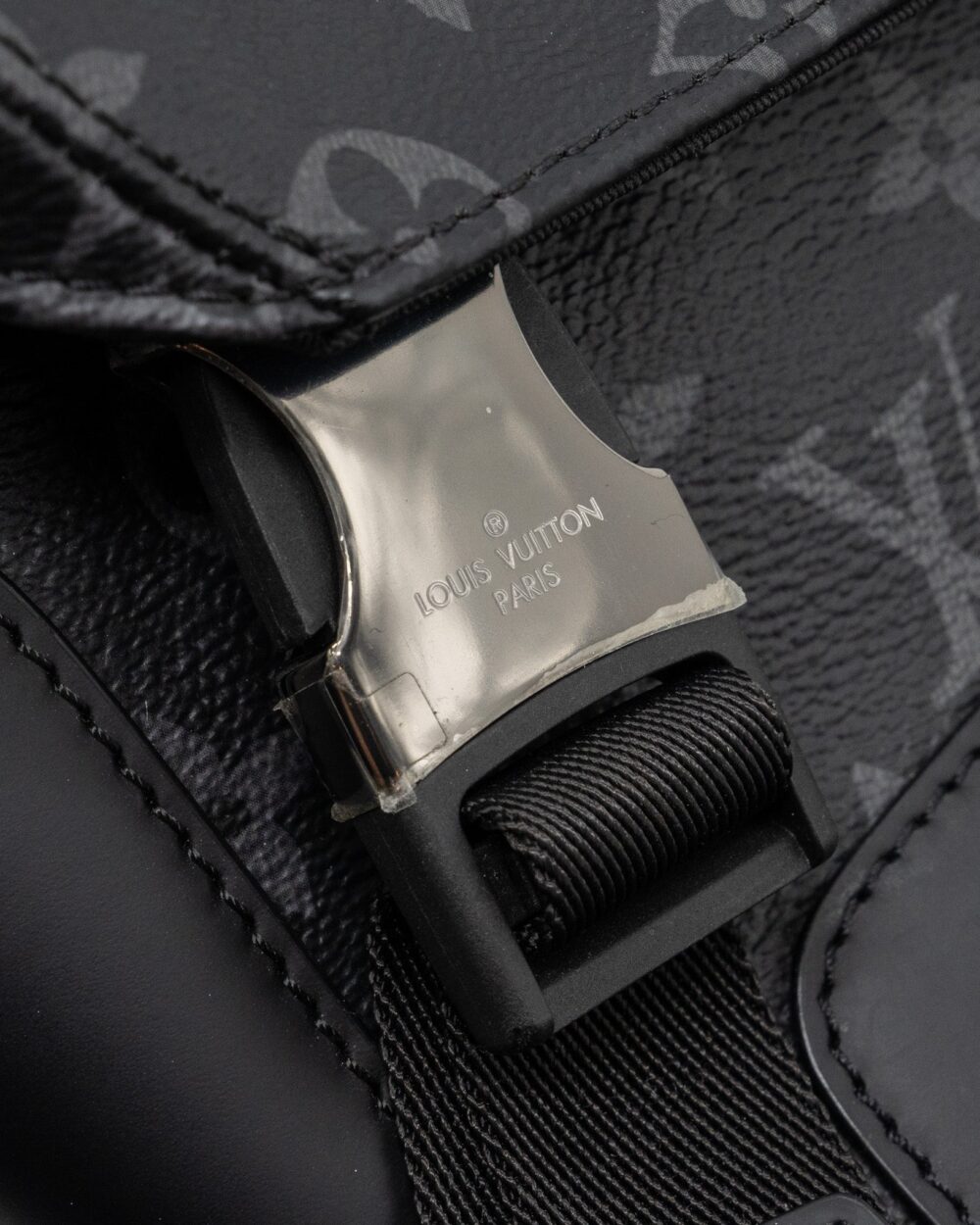 AAA Replica Louis Vuitton LV MESSENGER PM VOYOGER MONOGRAM ECLIPSE CANVAS BLACK SHW